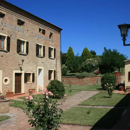Chianacce Sleeps 6 Pool