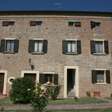 Chianacce Sleeps 6 Pool Apartment